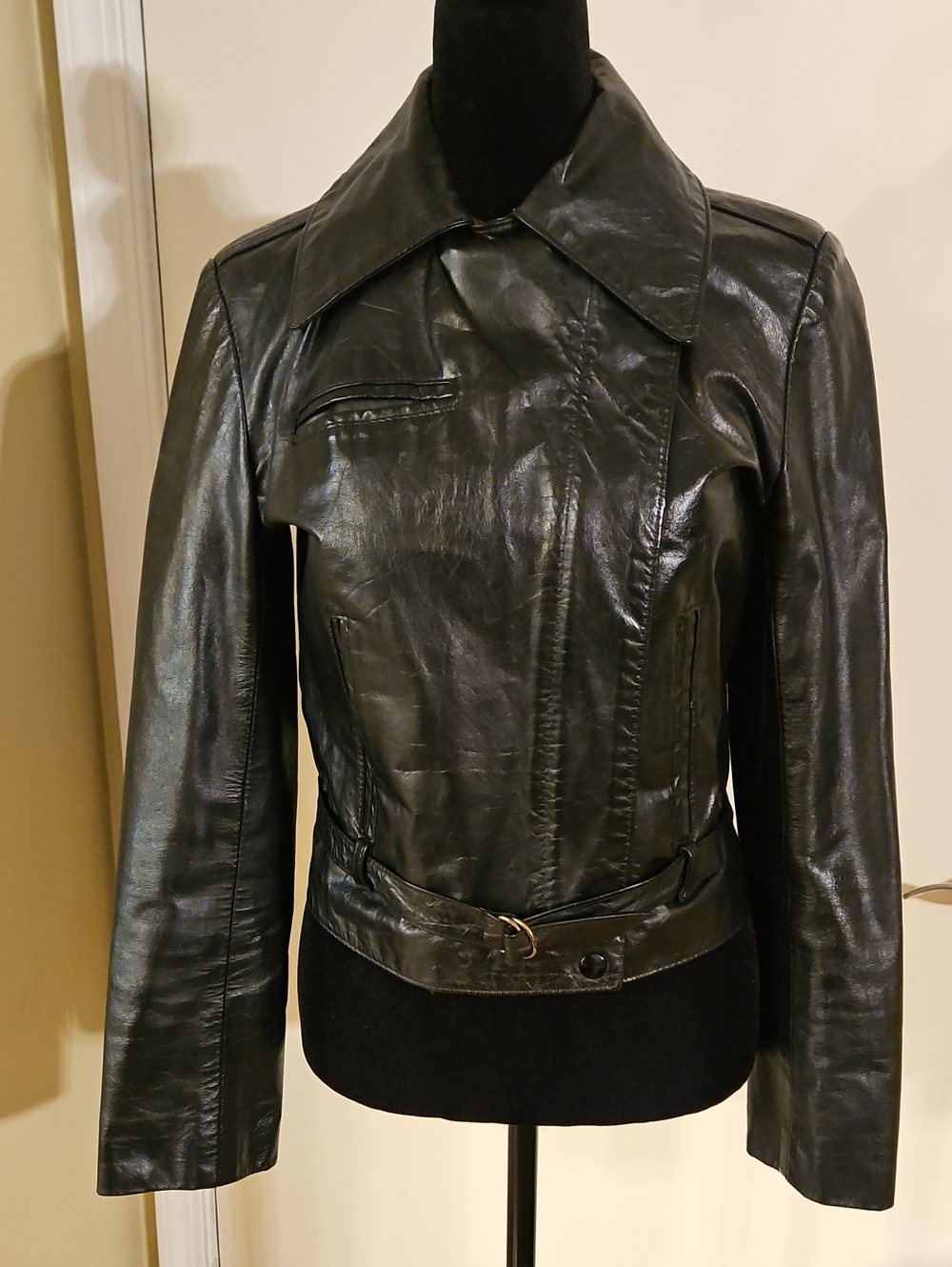 VTG 70s Black Genuine Leather Moto Belted Jacket Made in USA 9/10